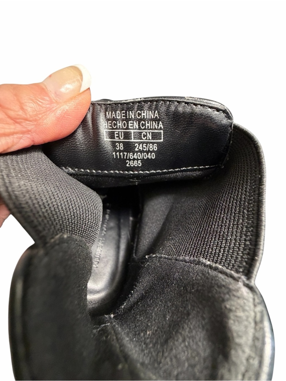 Pull & Bear Women's Black Leather Chelsea Booties Sz 38 (7.5) - Picture 8 of 12